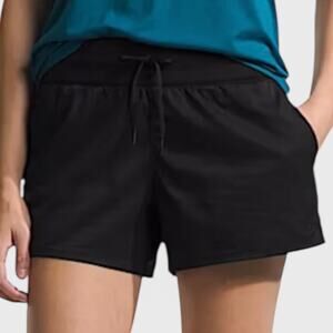 North Face Women's Aphrodite Shorts Size XLarge Black Nylon 4 Inch Pull On Run